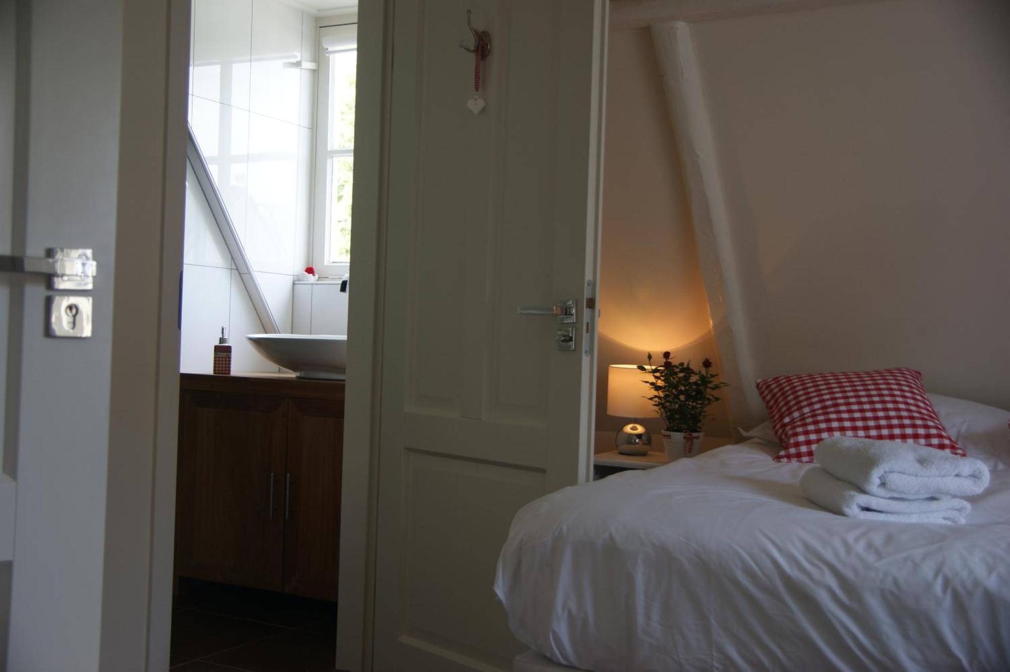 De Thuiskamer In Grou Als B&B Of Vakantiehuis מראה חיצוני תמונה