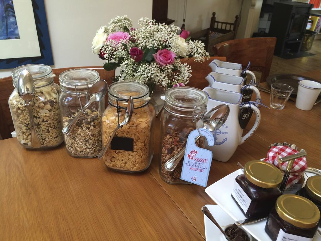 De Thuiskamer In Grou Als B&B Of Vakantiehuis מראה חיצוני תמונה